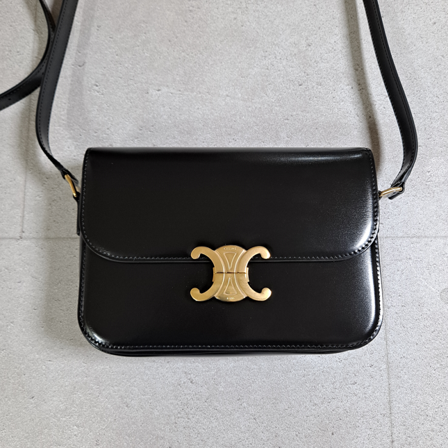 [국내배송] 셀린느 샤이니 카프스킨 트리오페 숄더백