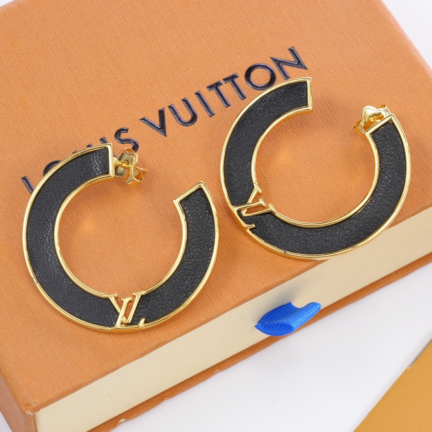 루이비통 귀걸이