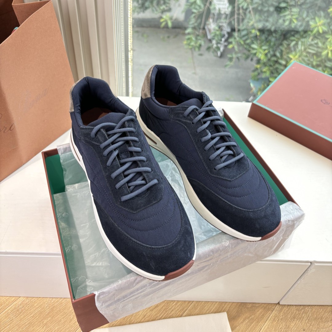 로로피아나 스니커즈 남녀공용