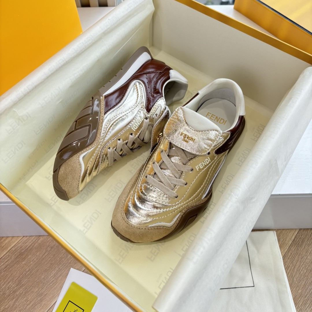 펜디 웨이브 펄스 스니커즈 남녀공용