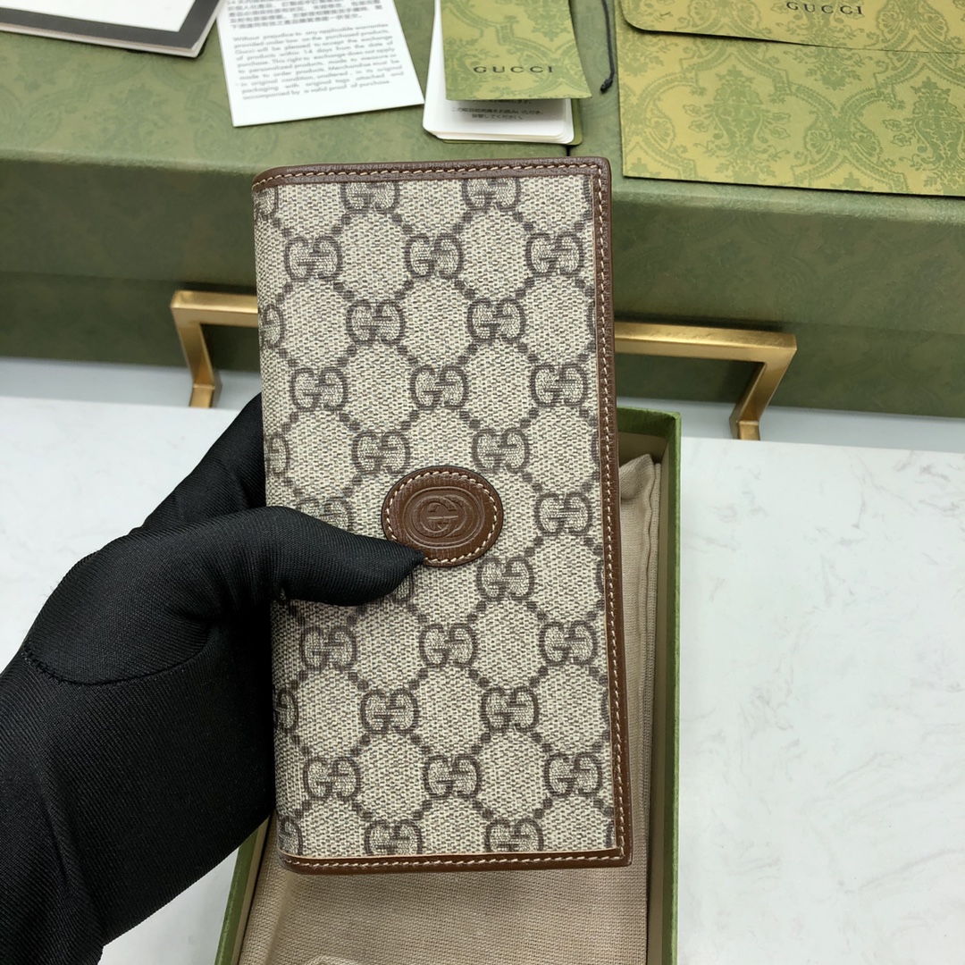 구찌 GG 인트로킹 베이지 장지갑 672947