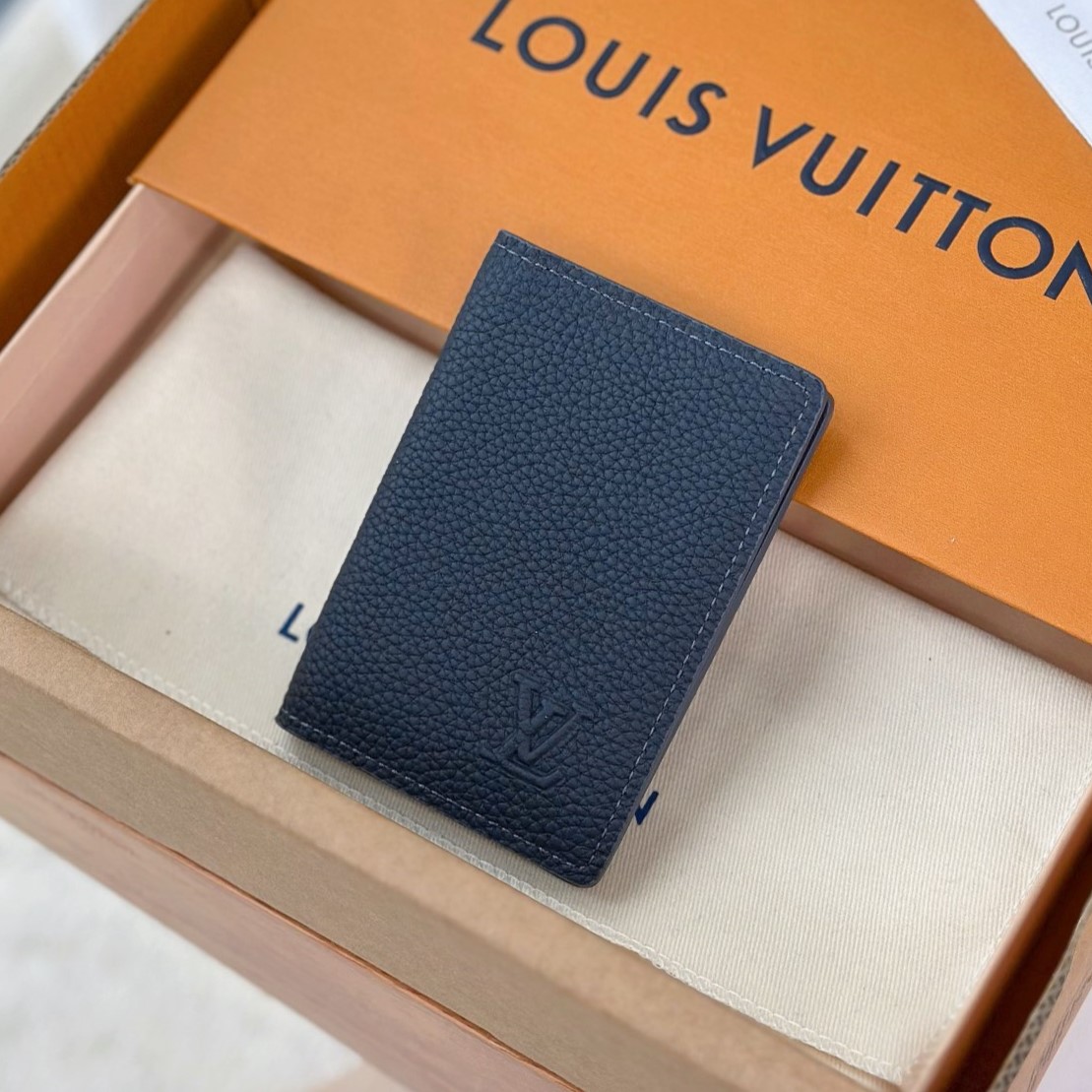 루이비통 포켓 오거나이저 카드지갑 M83130