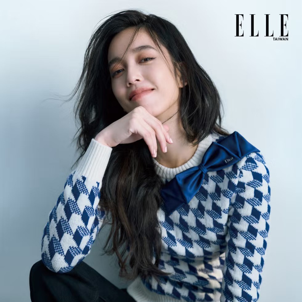 디올 여성 니트 긴팔 티셔츠 2가지 색상