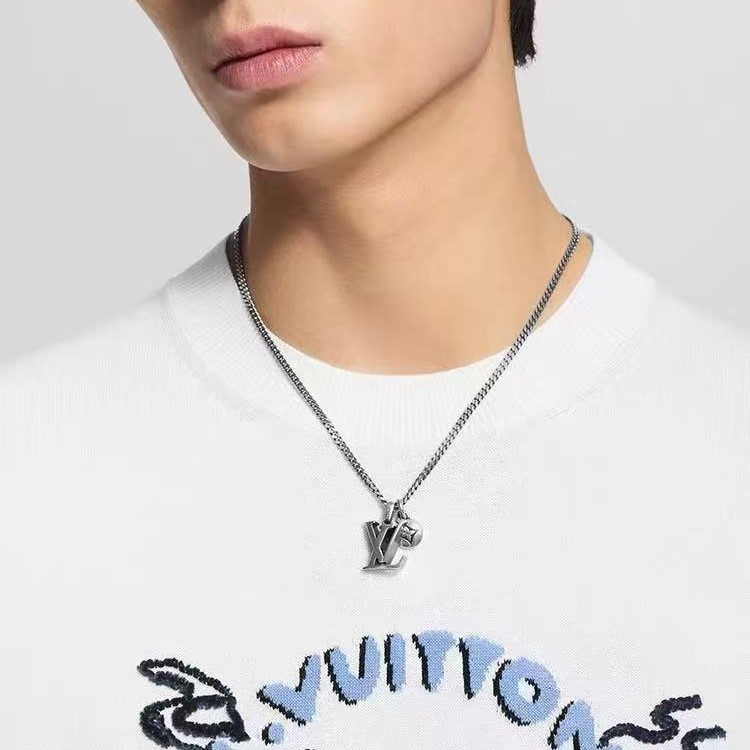 루이비통 목걸이 2가지 색상