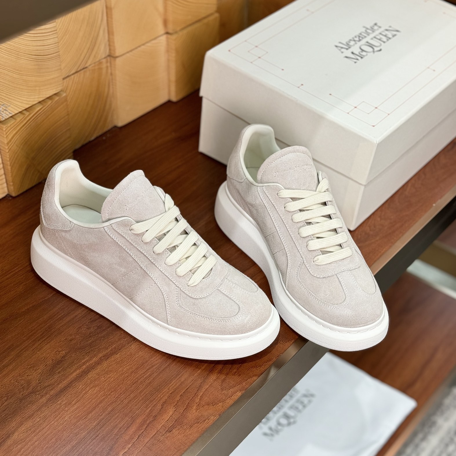 알렉산더맥퀸 스니커즈 남녀공용