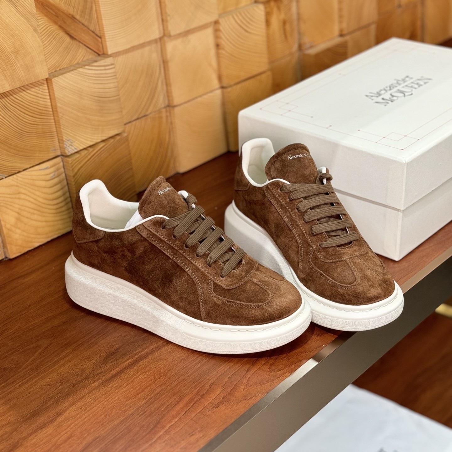 알렉산더맥퀸 스니커즈 남녀공용