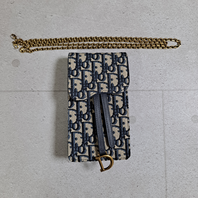 디올 새들 버티컬 파우치백 폰백