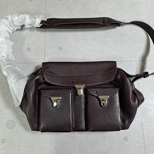 르메르 기어백 미듐 다크 밍크 컬러