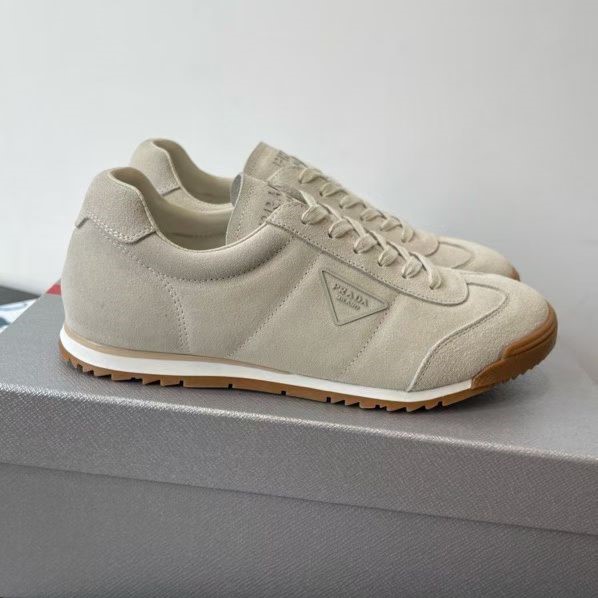 프라다 프랙스 스웨이드 리나일론 스니커즈 남녀공용