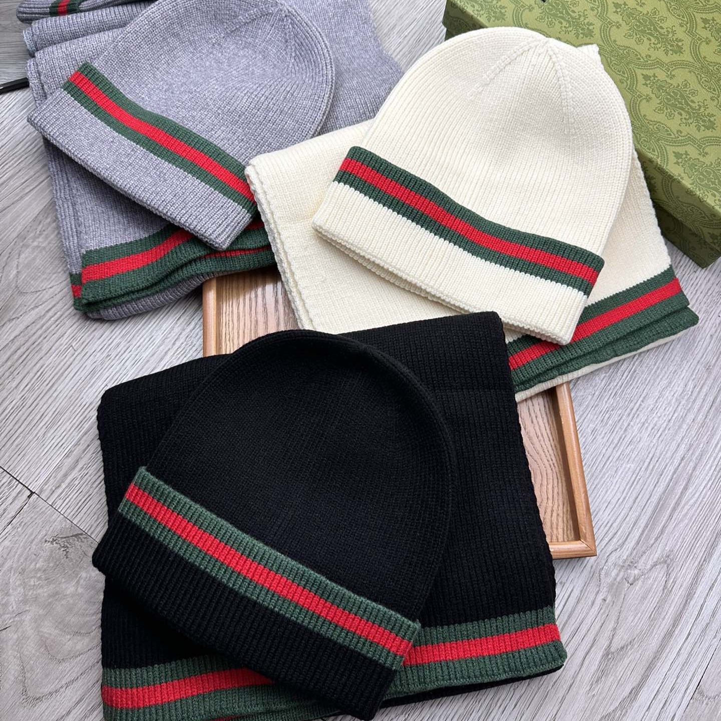 구찌 머플러 목도리 비니 세트 3가지 색상