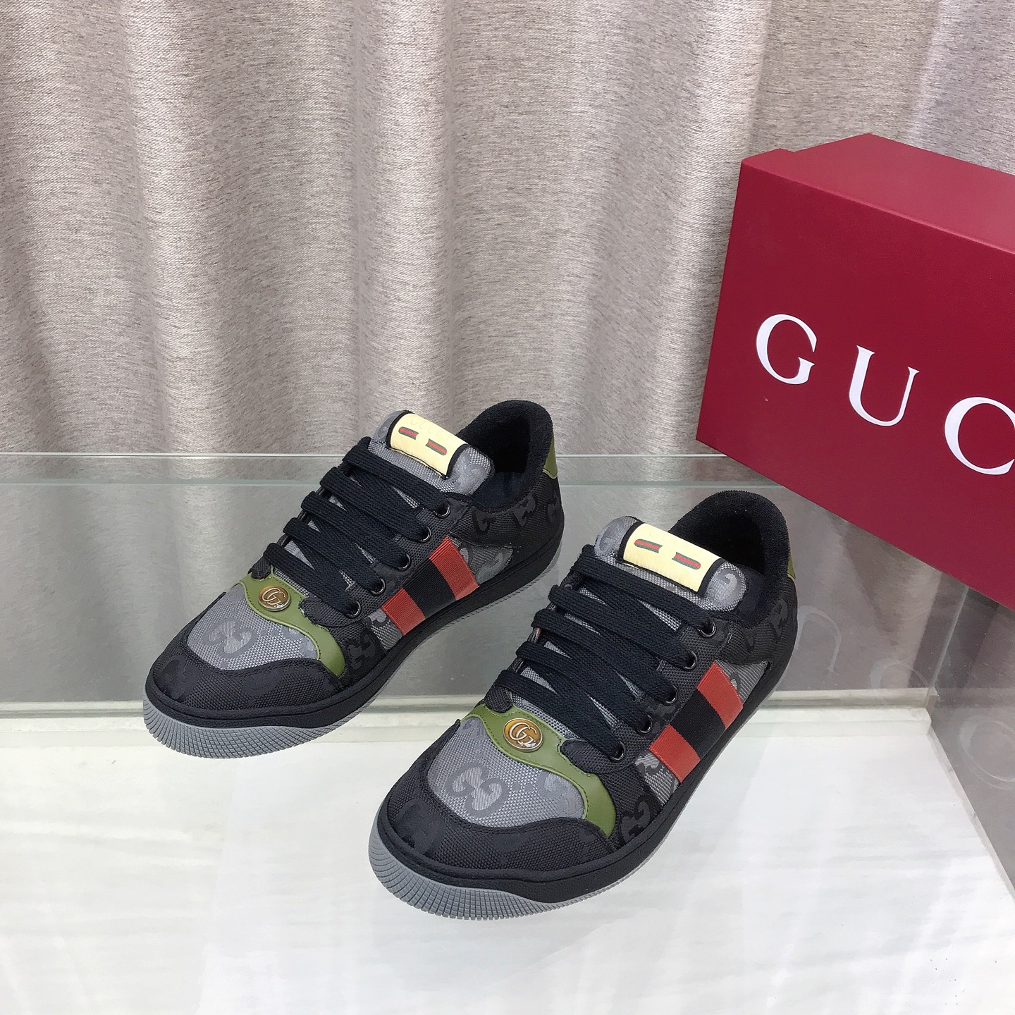 구찌 스크리너 스니커즈 남녀공용