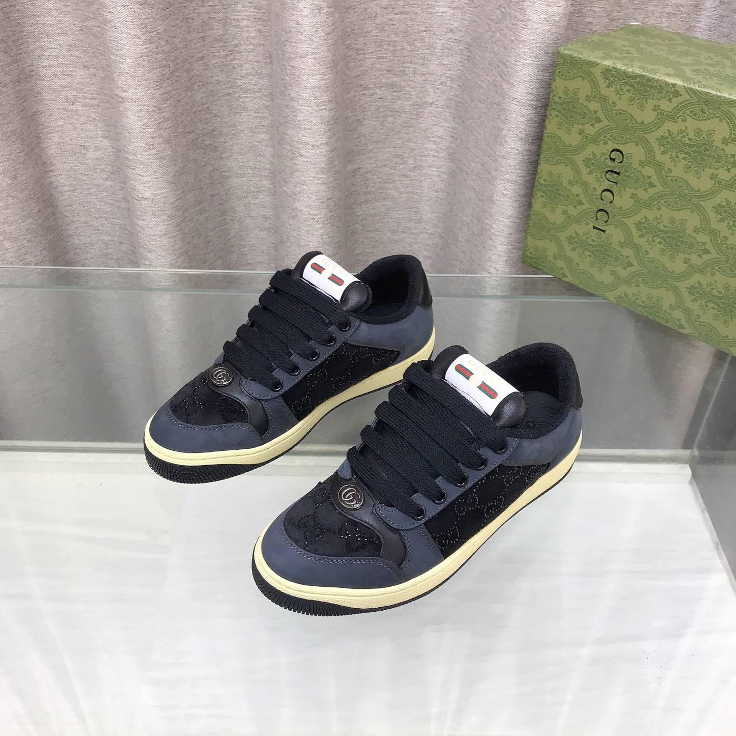 구찌 스크리너 스니커즈 남녀공용