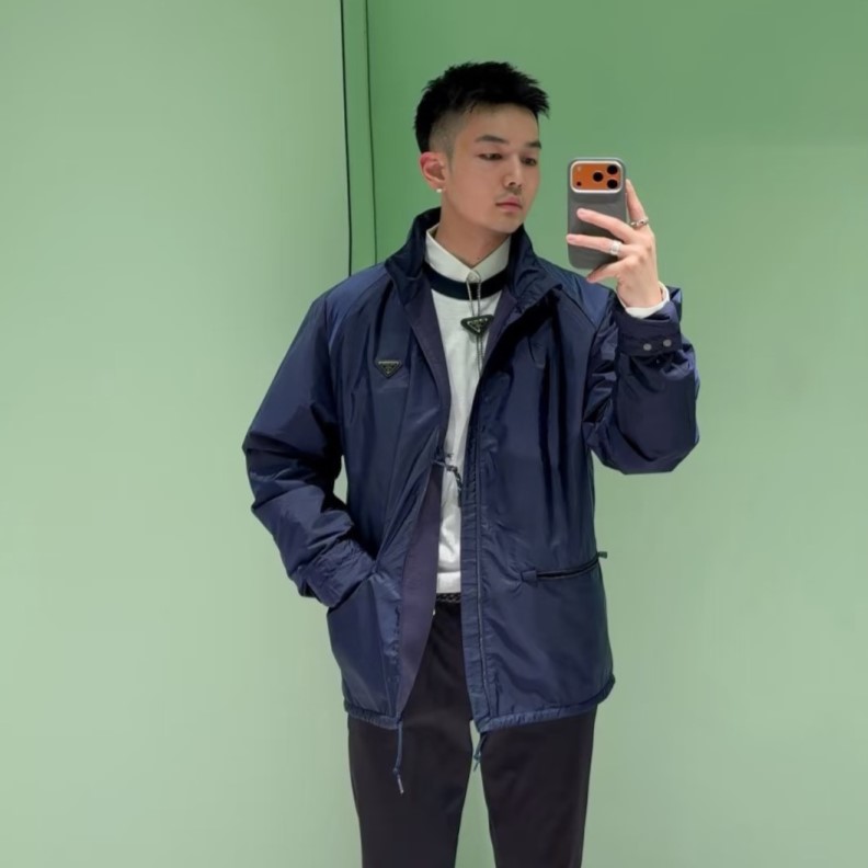프라다 바람막이  남성 자켓