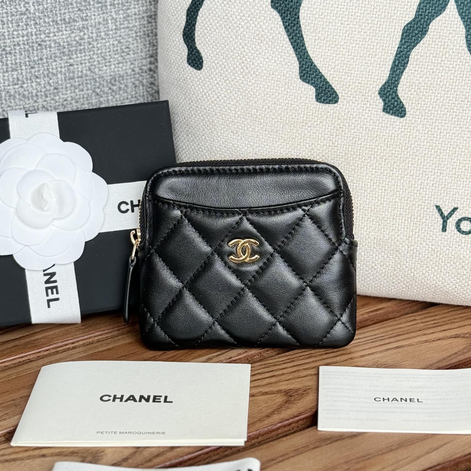 샤넬 램스킨 캐비어 지퍼 코인 카드 홀더 지갑 / AP2061