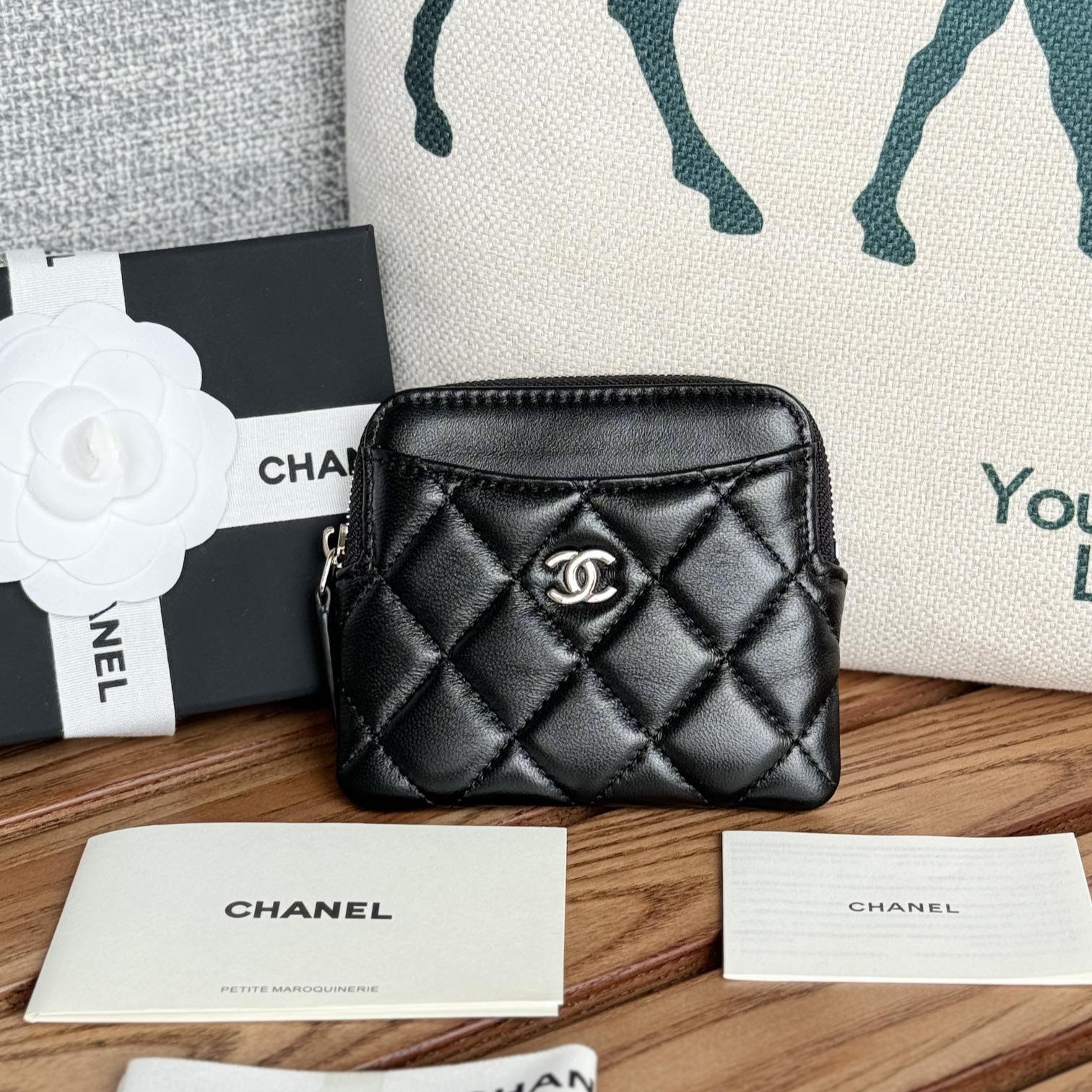 샤넬 램스킨 캐비어 지퍼 코인 카드 홀더 지갑 / AP2061