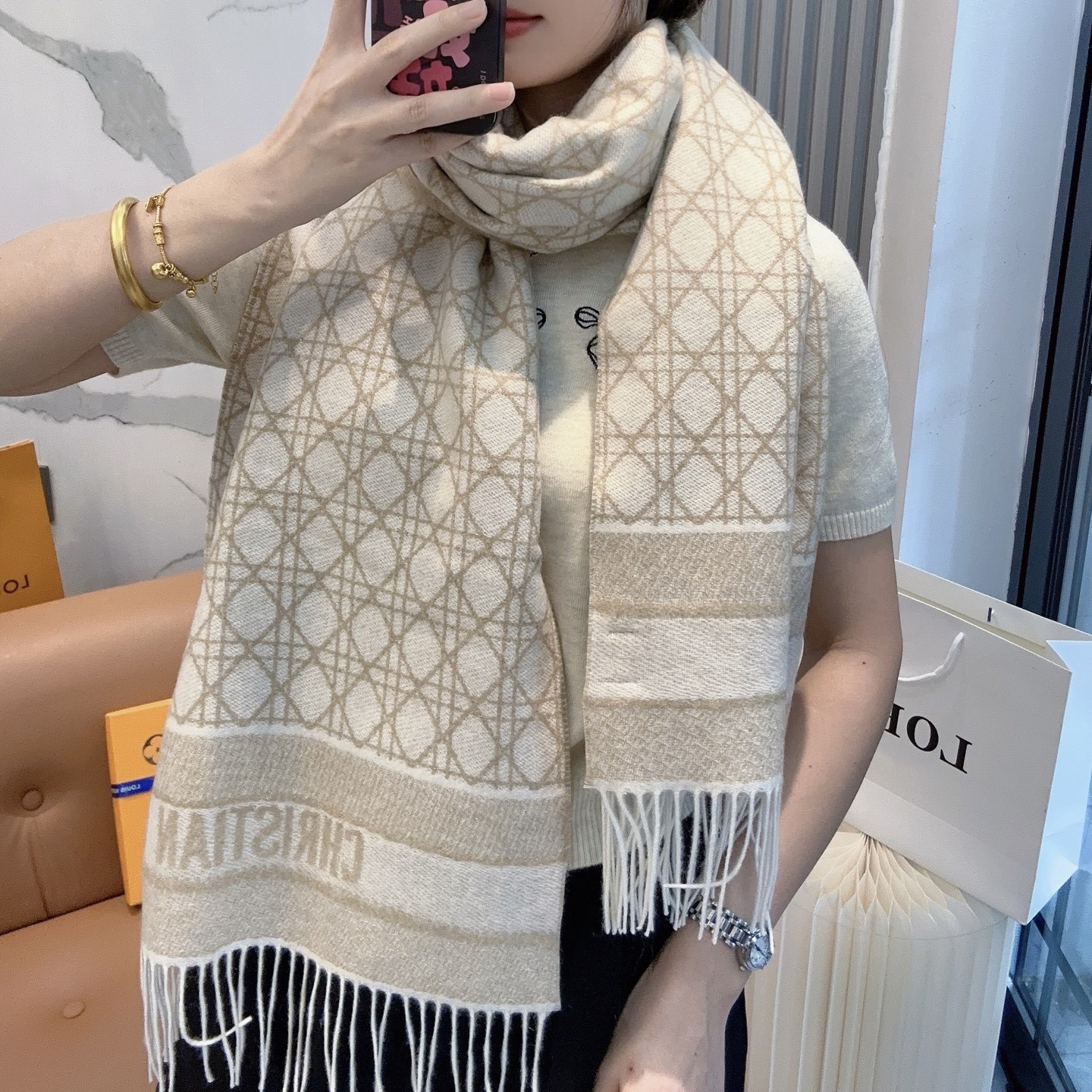 디올 머플러 목도리