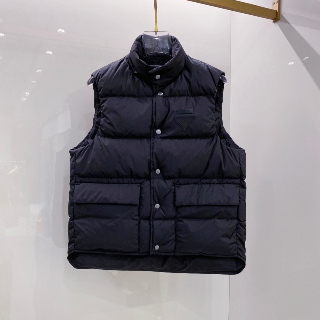 프라다 패딩 조끼