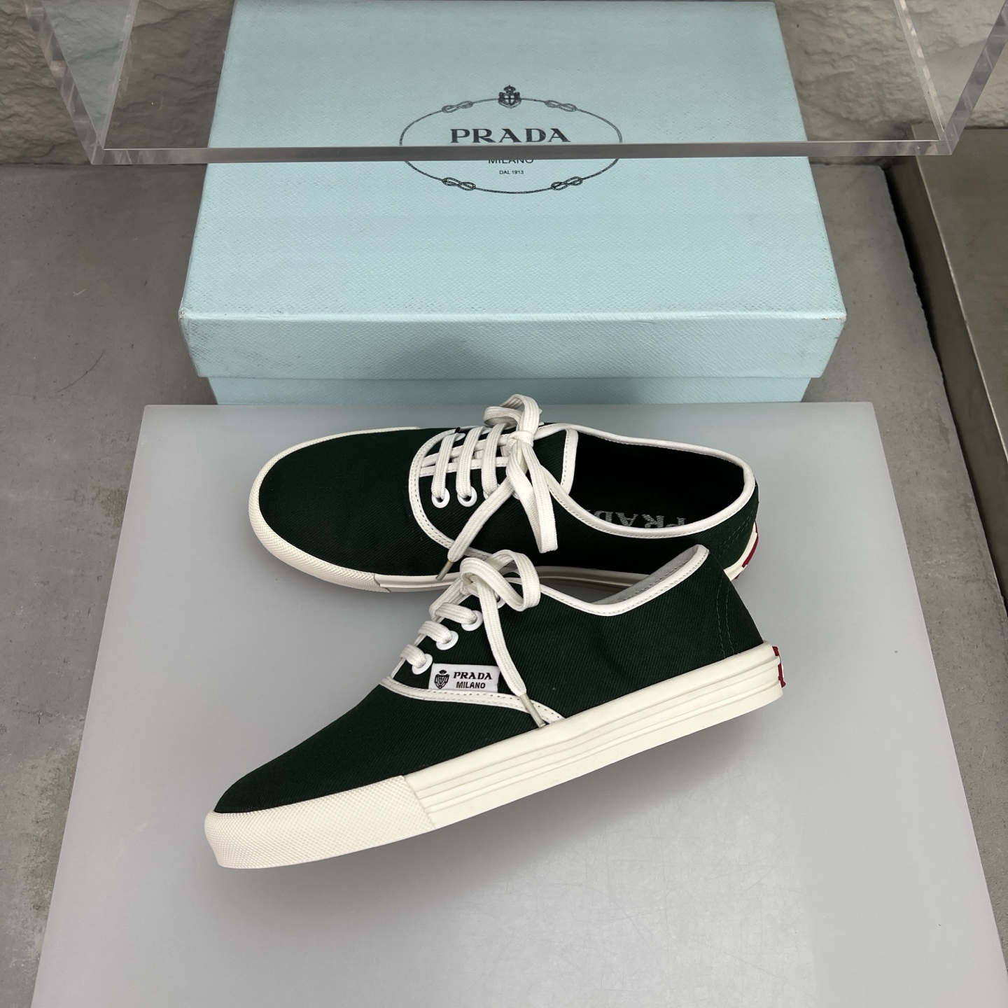 프라다 스니커즈 남녀공용