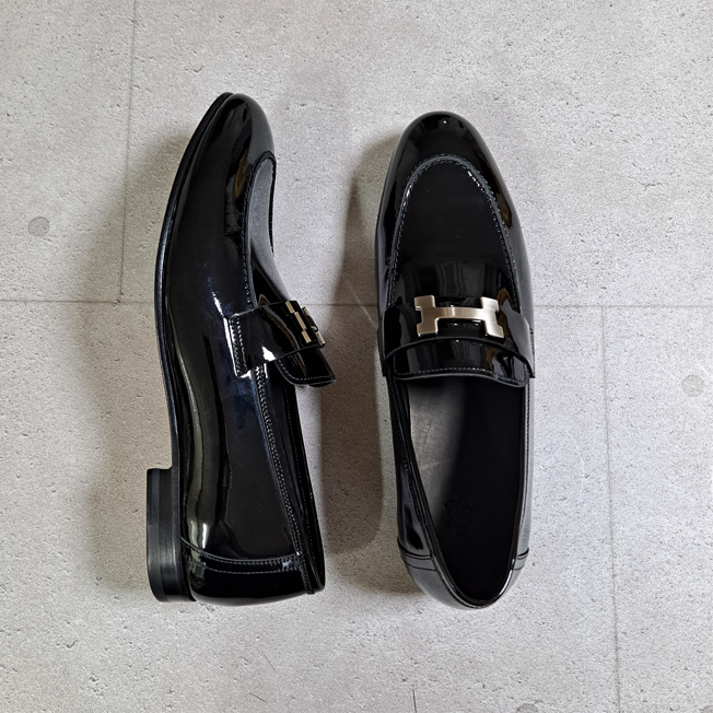 에르메스 에나멜 파리 로퍼 남녀공용