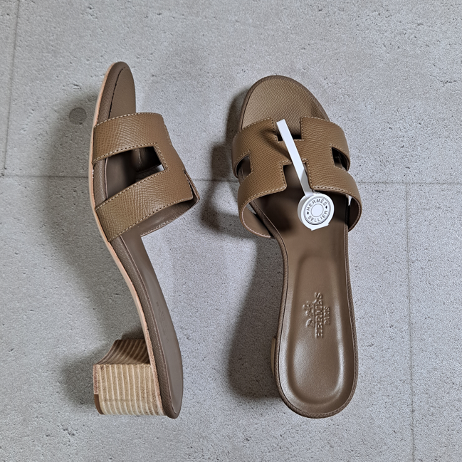 에르메스 오아시스 뮬 슬리퍼
