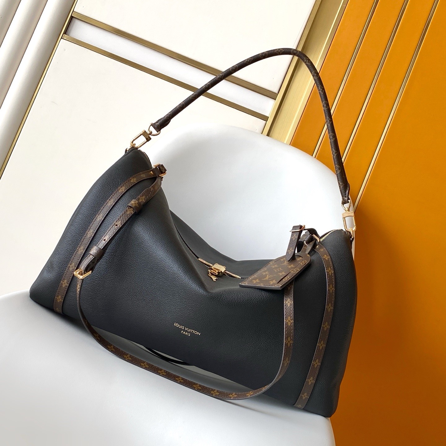 루이비통 익스프레스 트레블 M26037