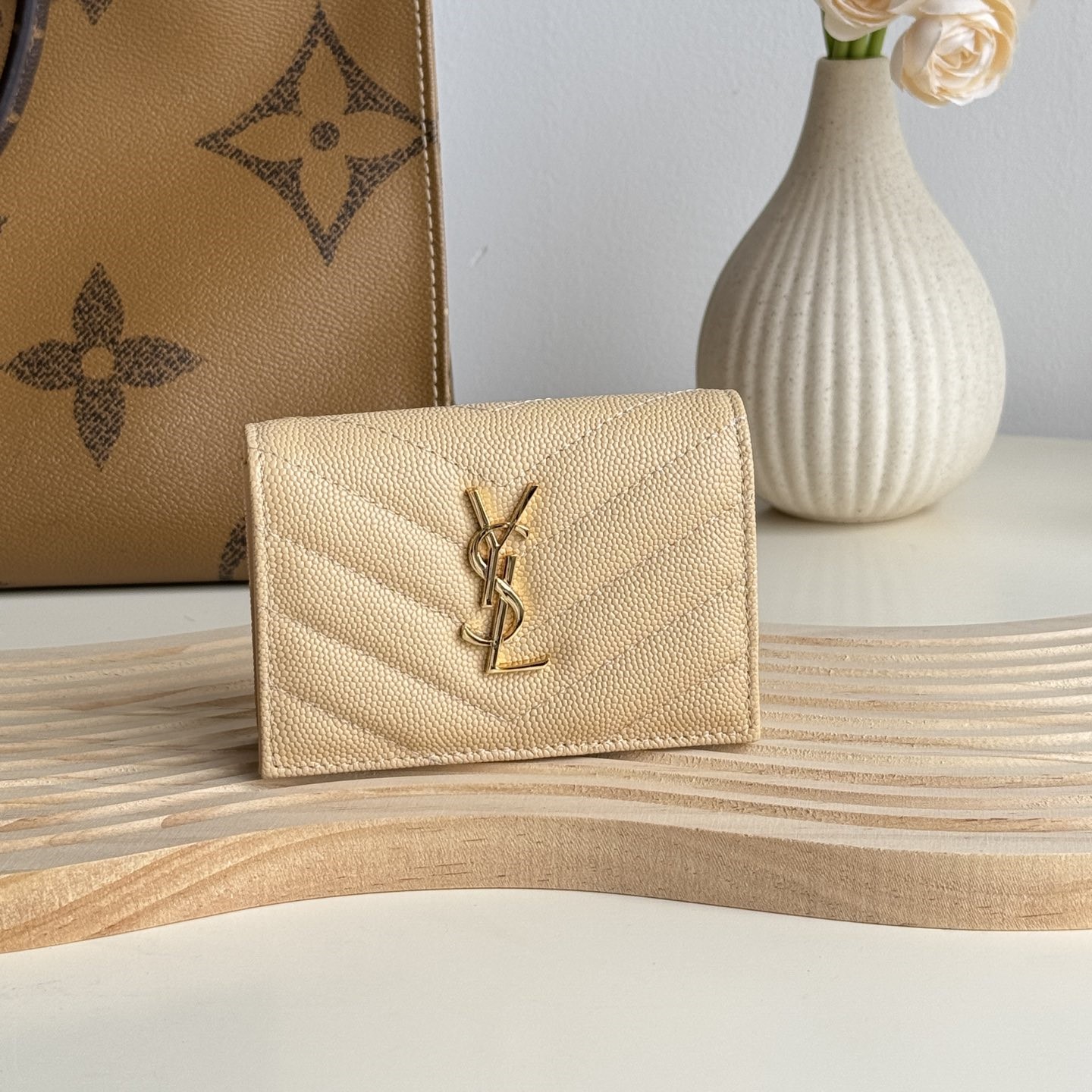 입생로랑 카산드라 비지니스 카드지갑 596323