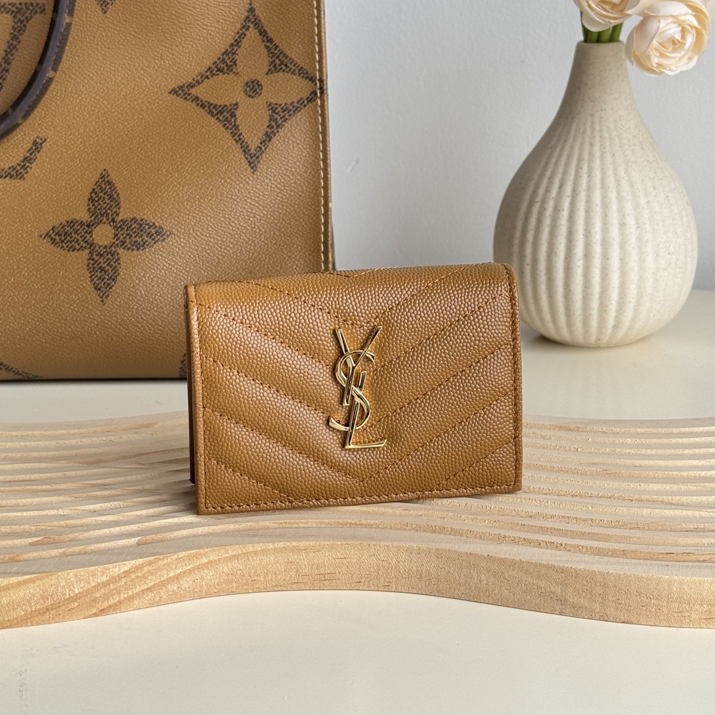 입생로랑 카산드라 비지니스 카드지갑 596323