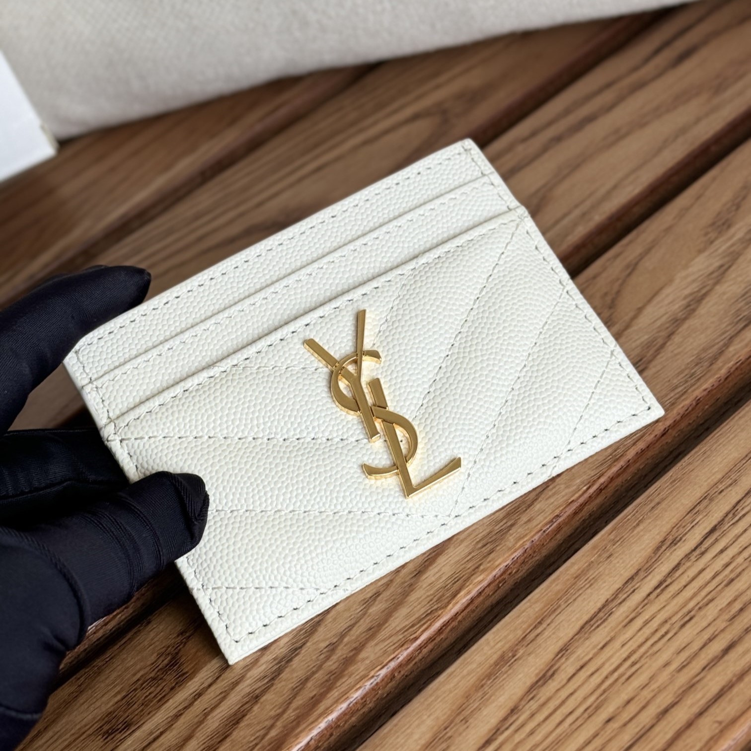 입생로랑 모노그램 카드지갑 홀더 423291