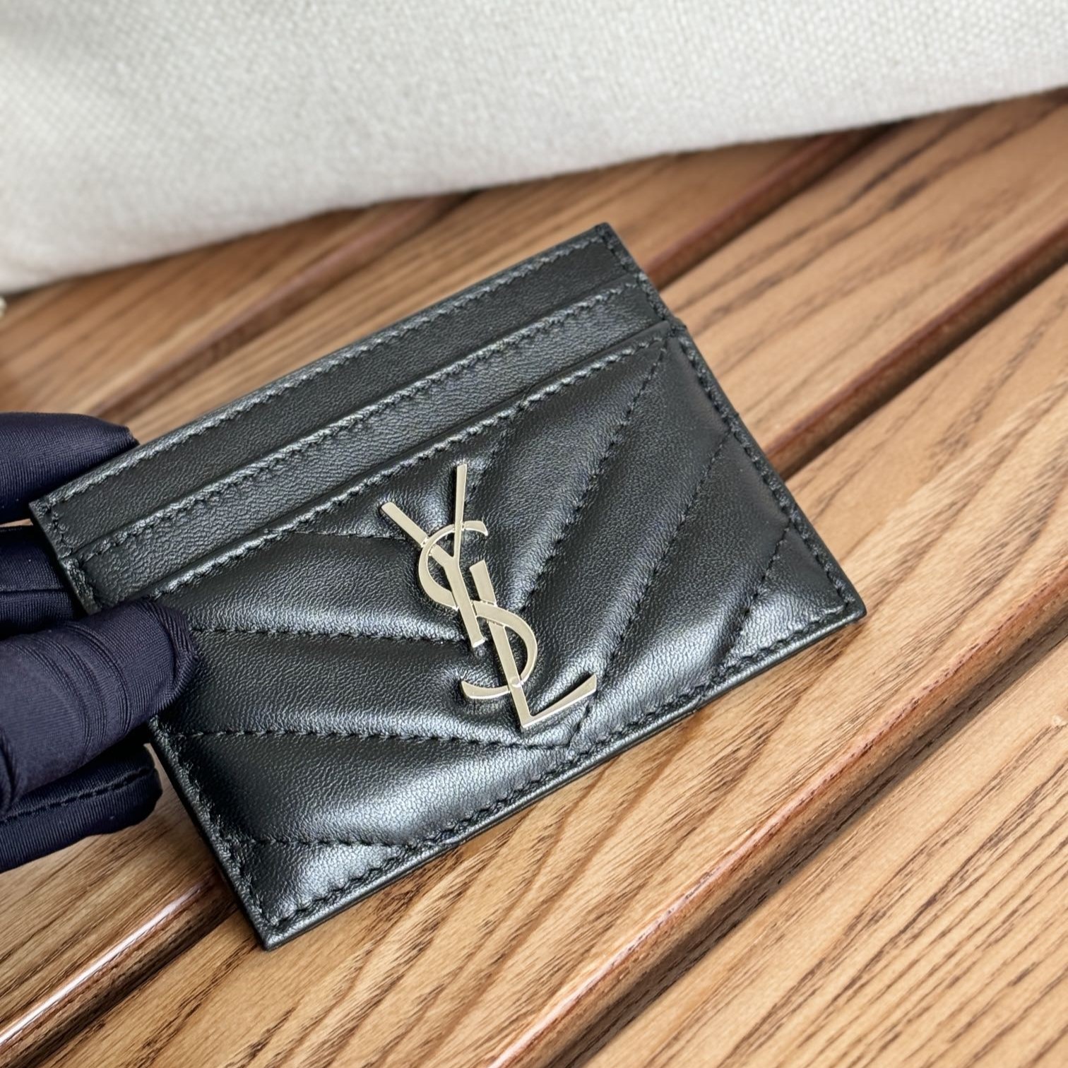 입생로랑 모노그램 카드지갑 홀더 423291