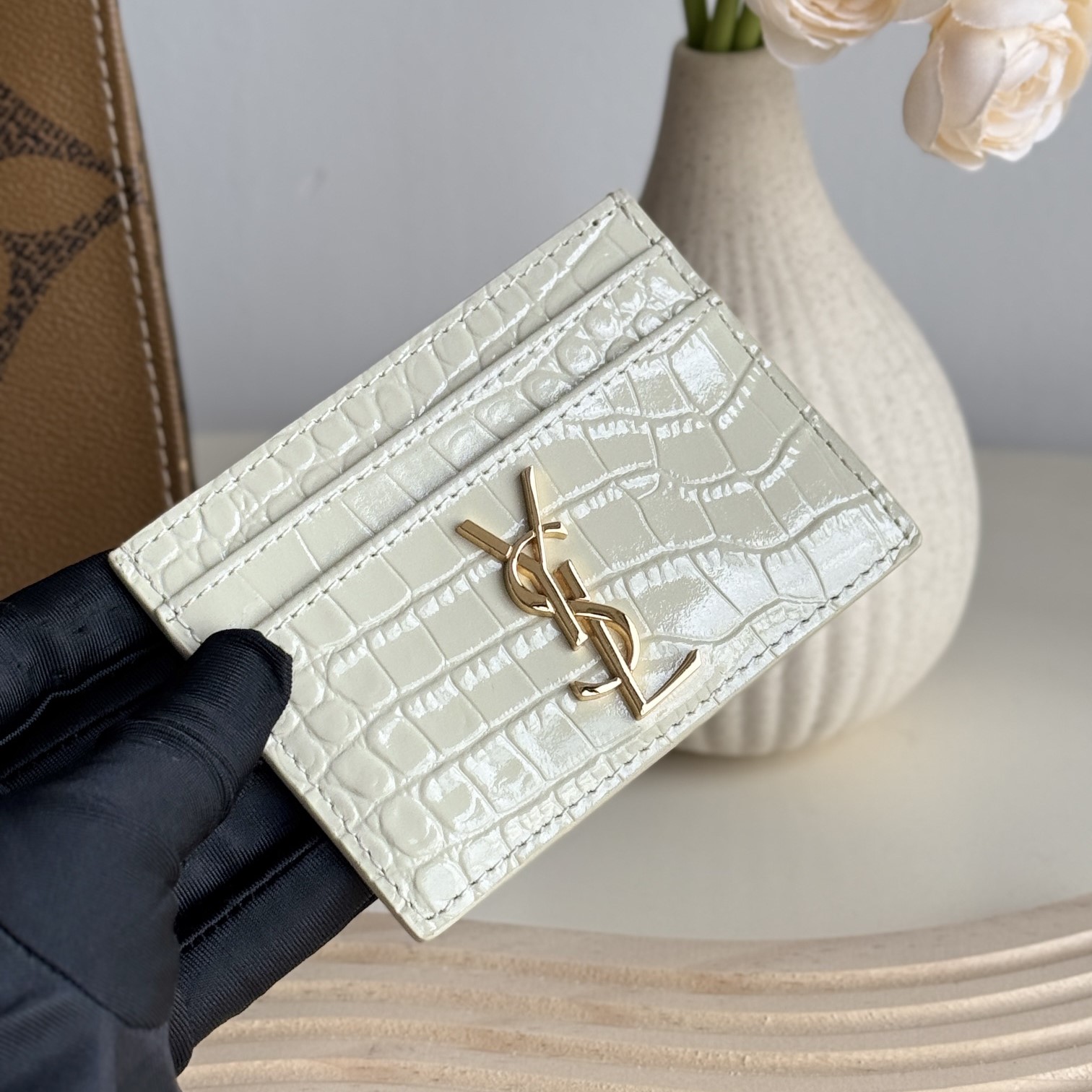 입생로랑 모노그램 카드지갑 홀더 423291