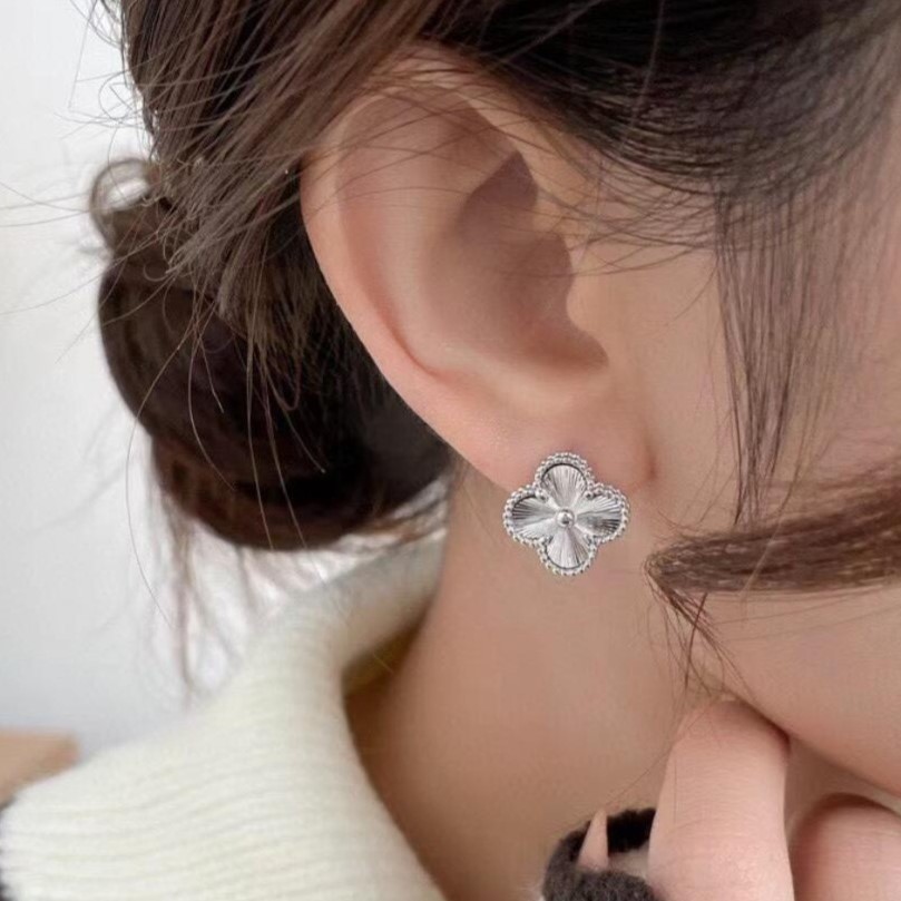 반클리프앤아펠 귀걸이