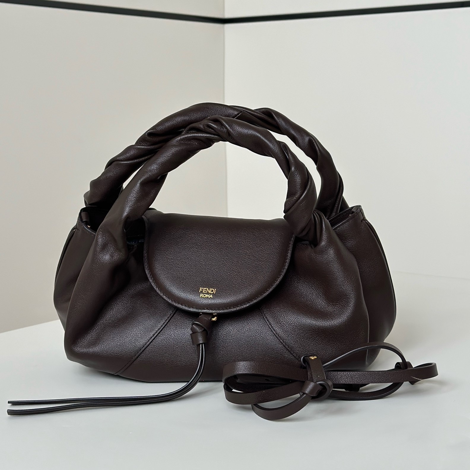 펜디 스파이백 스몰 숄더백