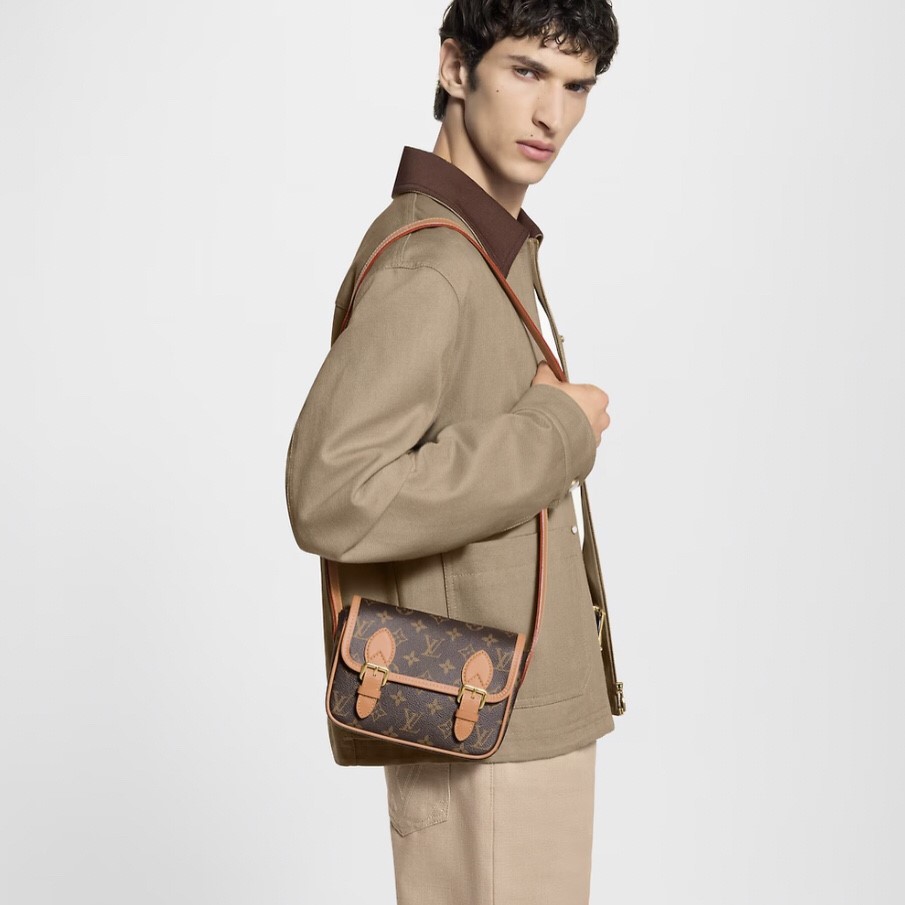 루이비통 사첼 웨어러블 윌릿 남성 M26805