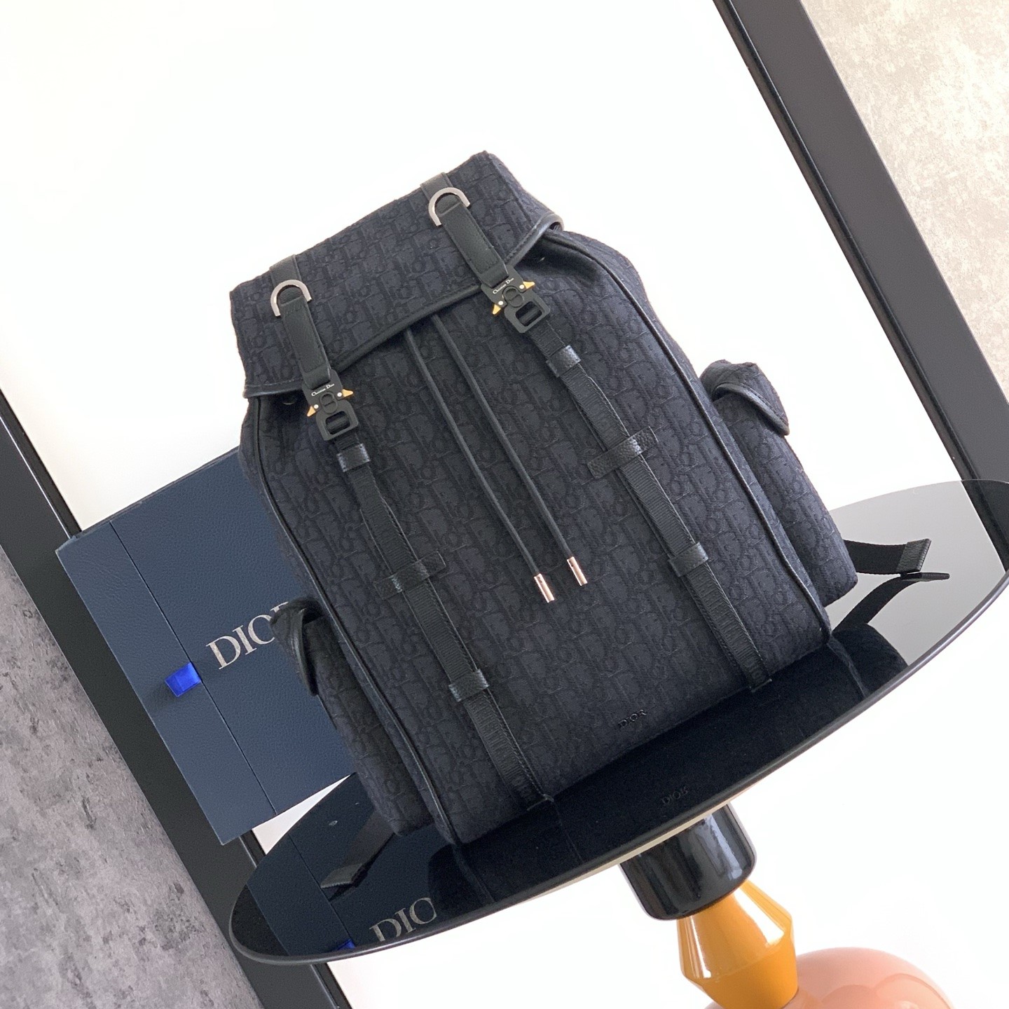 디올 오블리크 힛 더 로드 백팩 1ESBA205YKY