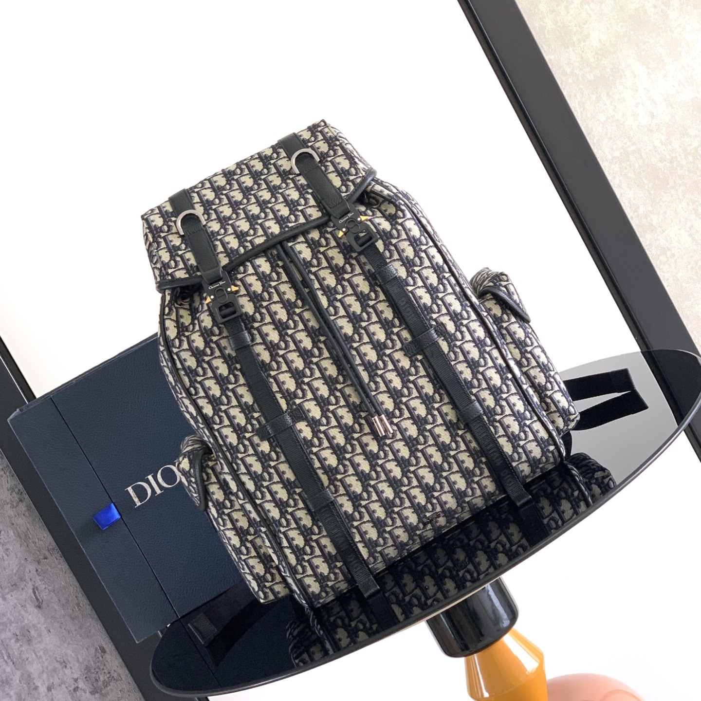 디올 오블리크 힛 더 로드 백팩 1ESBA205YKY