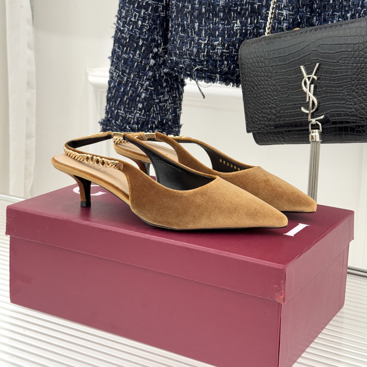 구찌 스웨이드 슬링백 미들힐 / 하이힐 2가지 굽