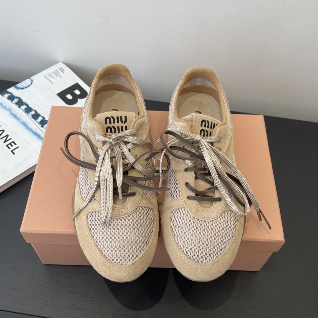 미우미우 뉴발란스 콜라보 메쉬 앤 스웨이드 스니커즈