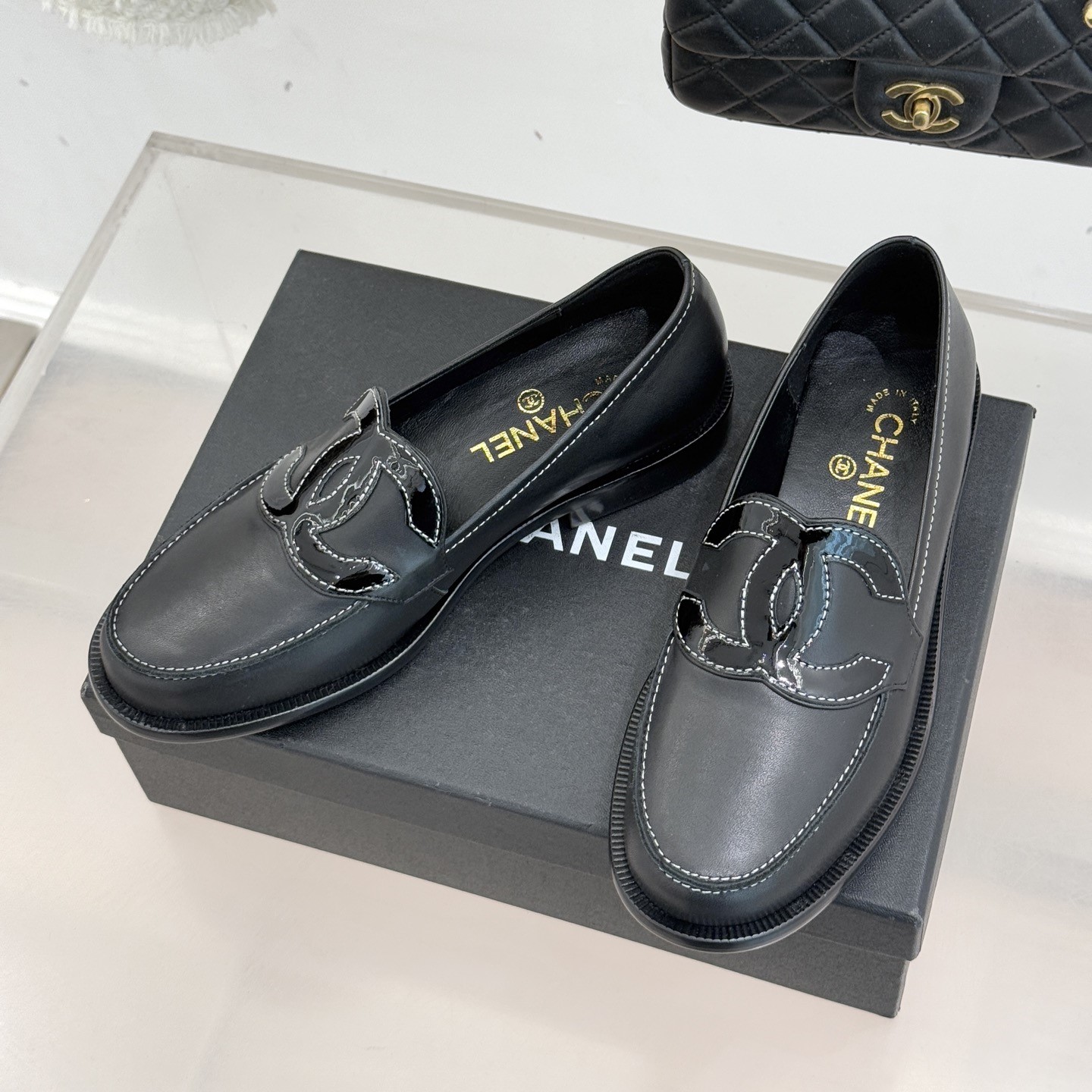 샤넬 클래식 CC 로퍼