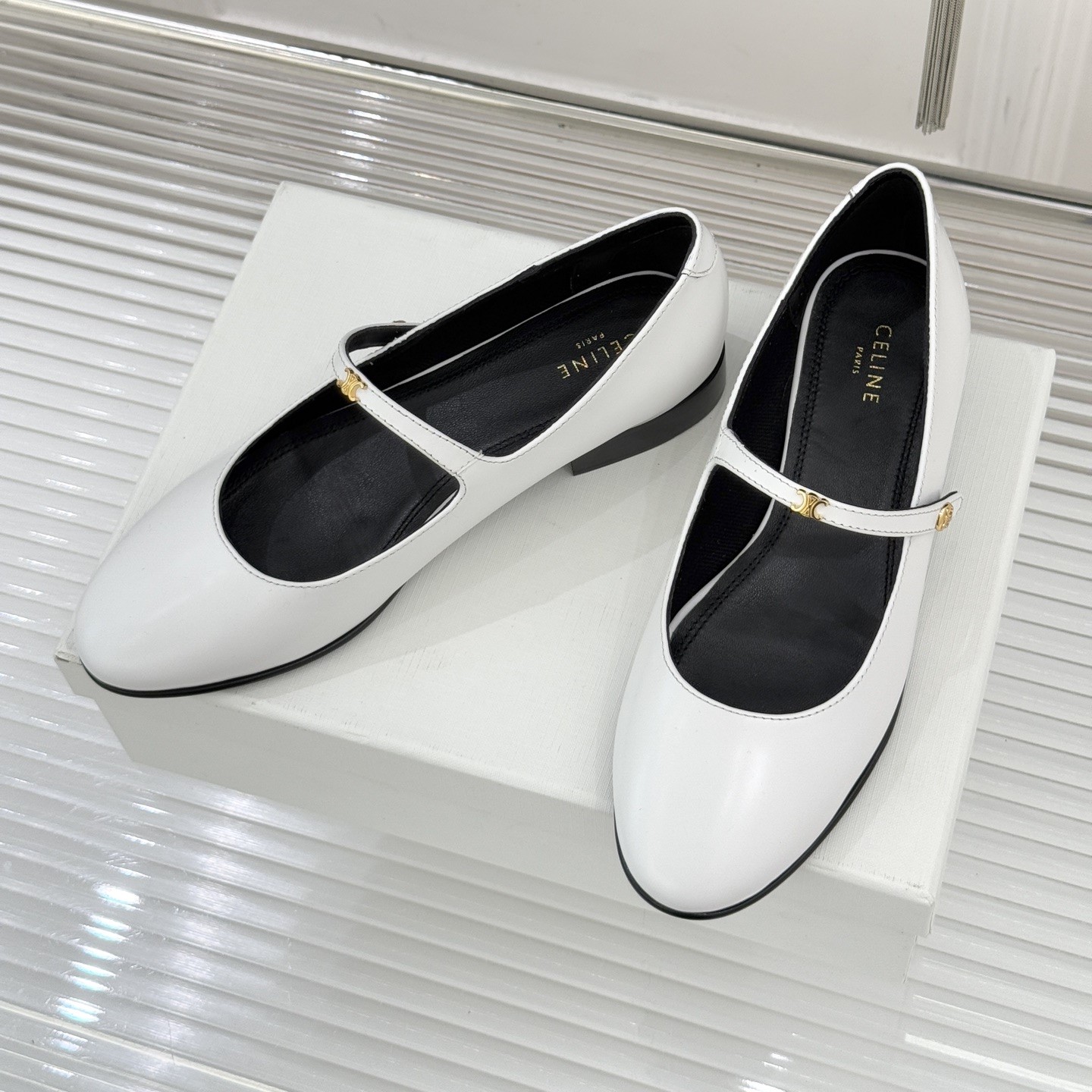 셀린느 메리제인 플랫슈즈