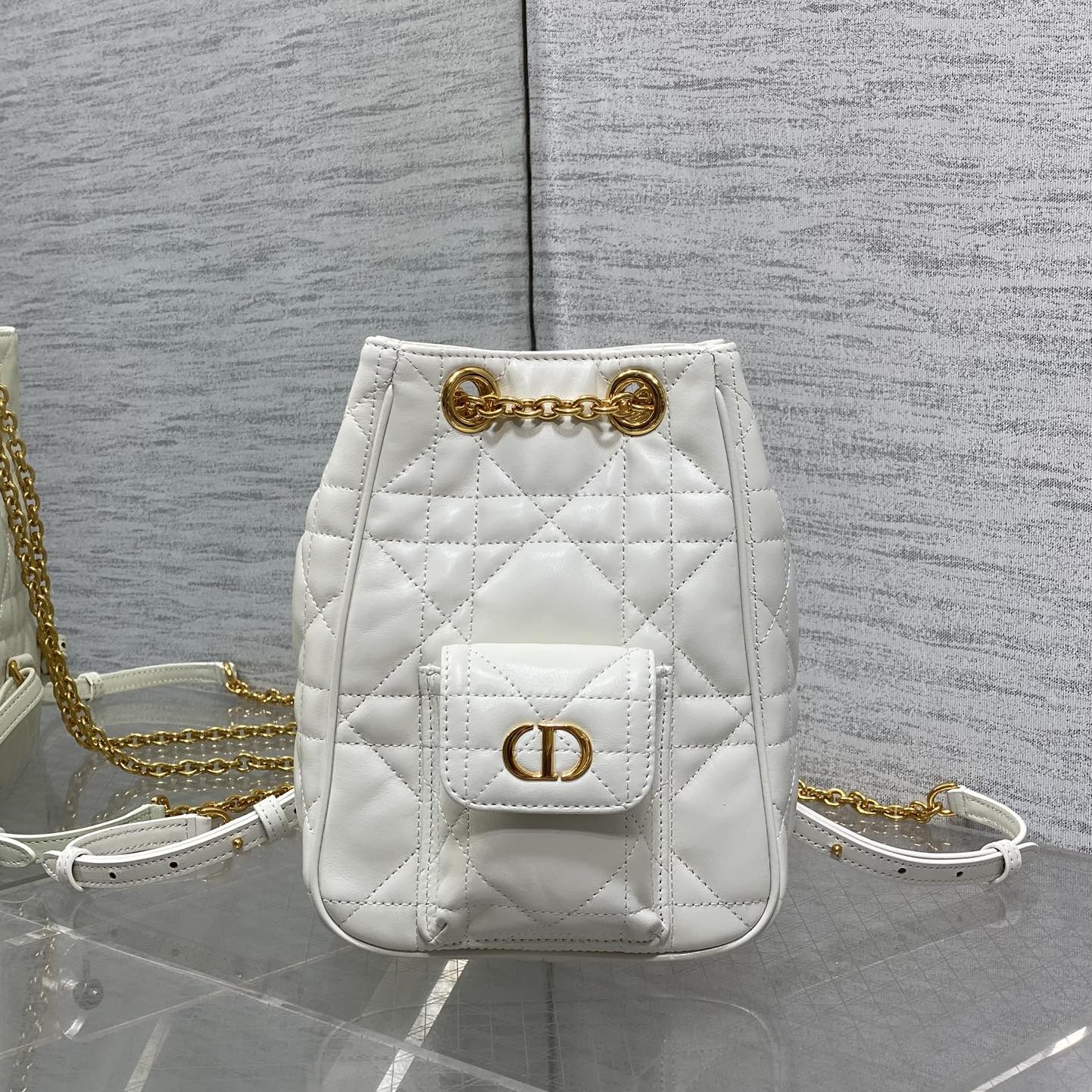 디올 카로 스몰 멀티캐리 까나쥬 백팩 6616