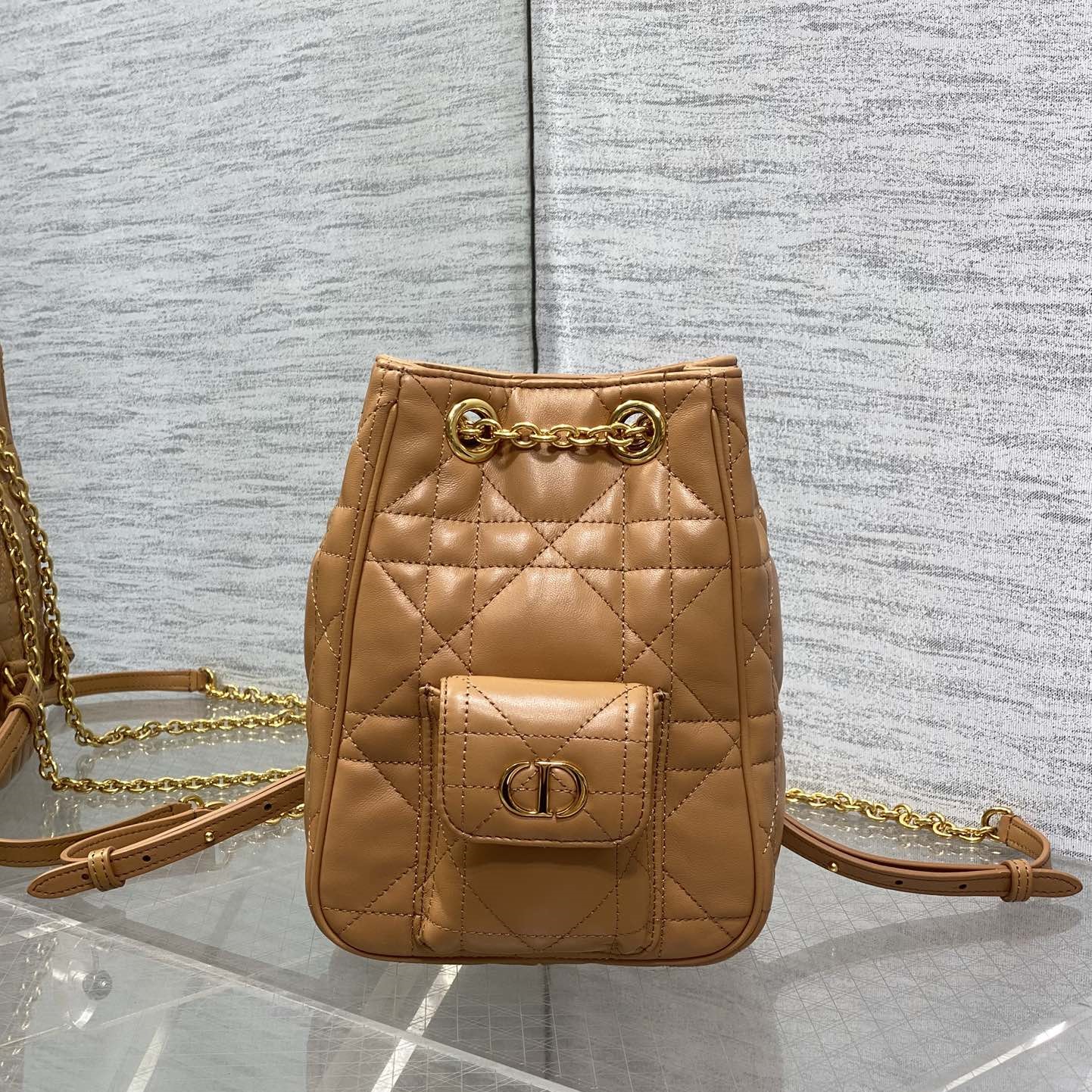 디올 카로 스몰 멀티캐리 까나쥬 백팩 6616