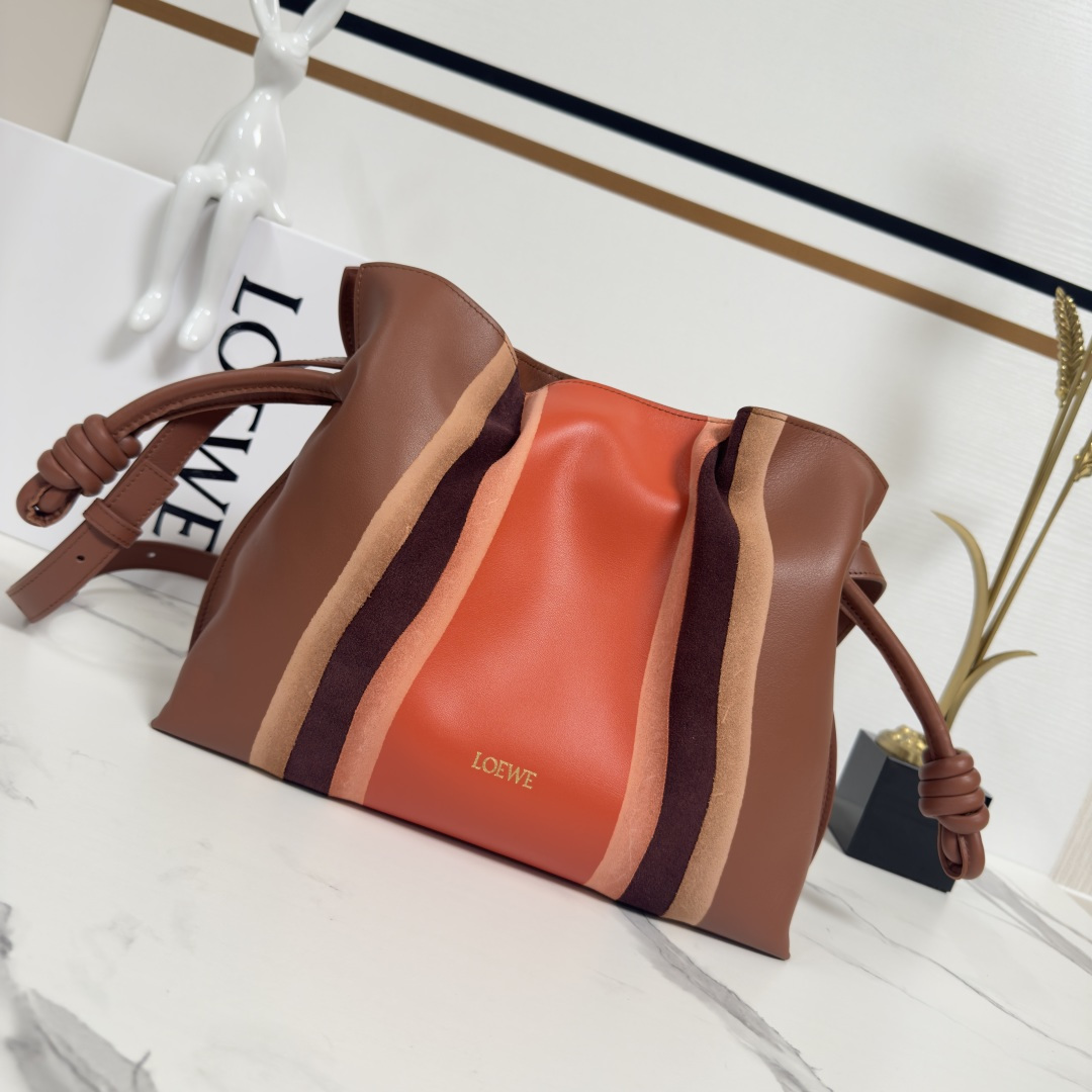 로에베 랜드스케이프 미듐 플라멩코 클러치백 숄더백