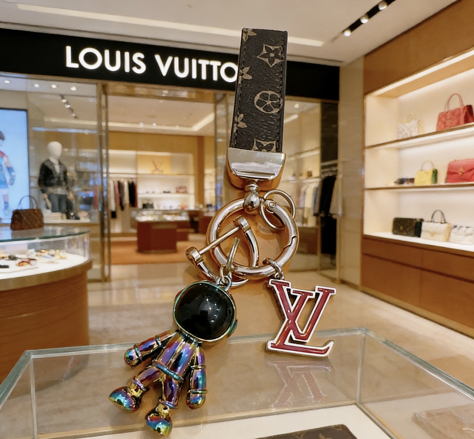 루이비통 키링 2가지 색상