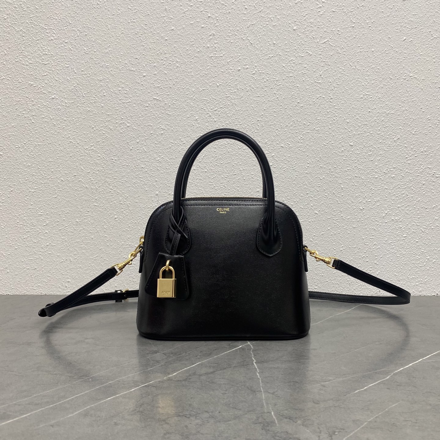 셀린느 틴 오노린 가죽 숄더백