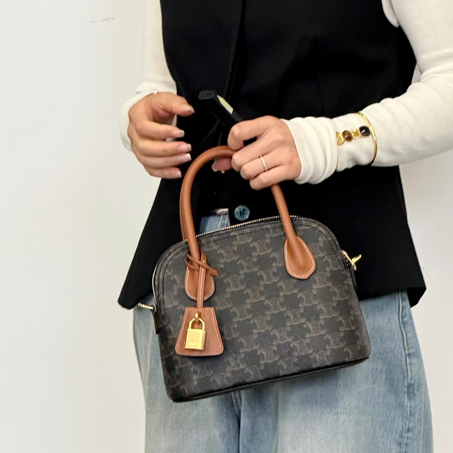 셀린느 틴 오노린 숄더백 120682