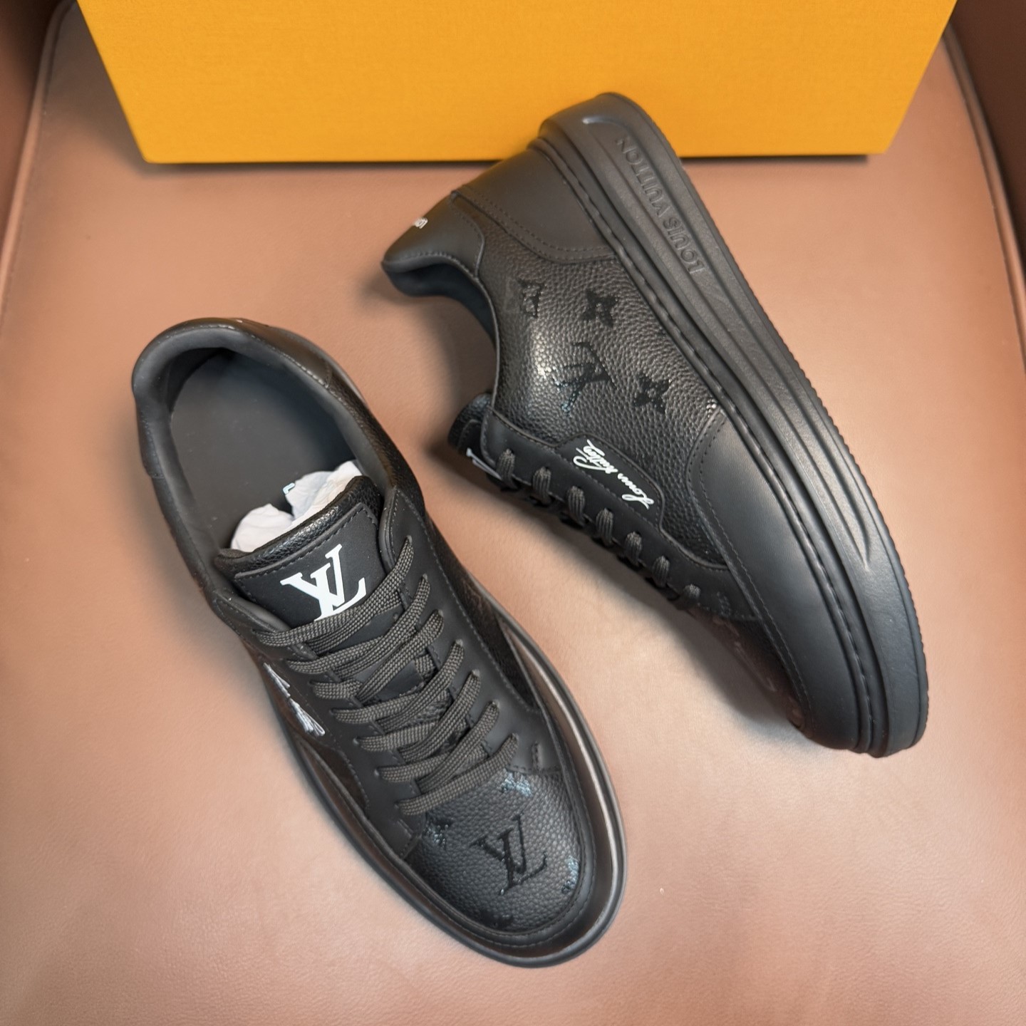 루이비통 버버리 힐스 남성 스니커즈