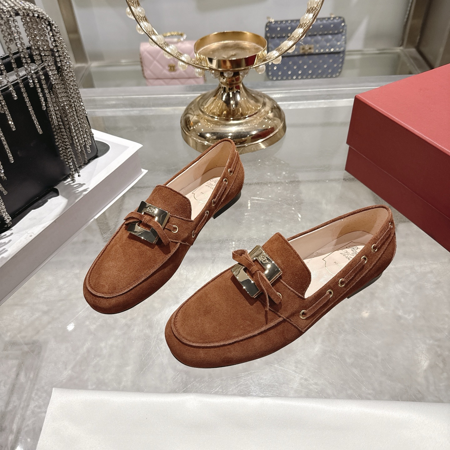 로저비비에 스웨이드 로퍼