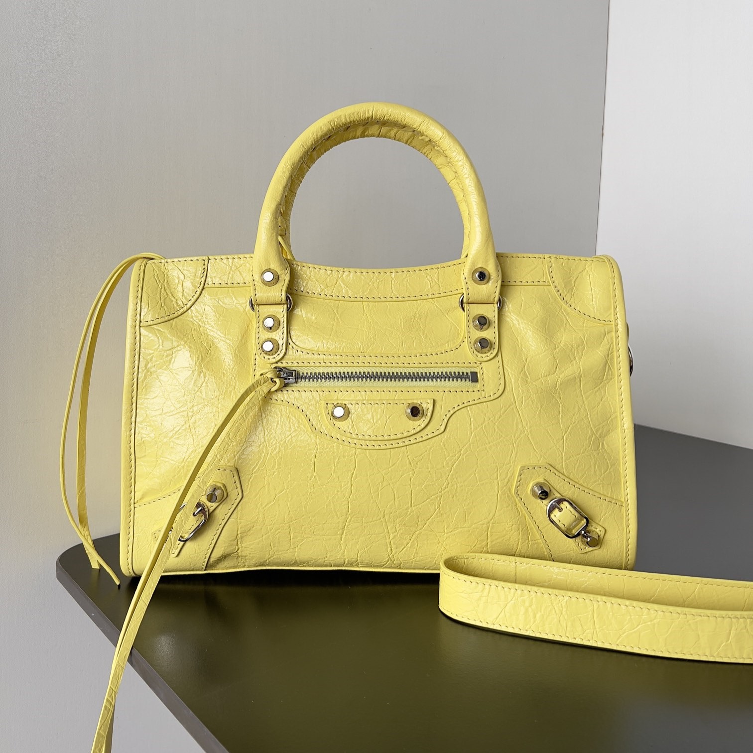 발렌시아가 르 시티백 화이트 퍼플 / 옐로우 / 연그린  / 스몰 미듐