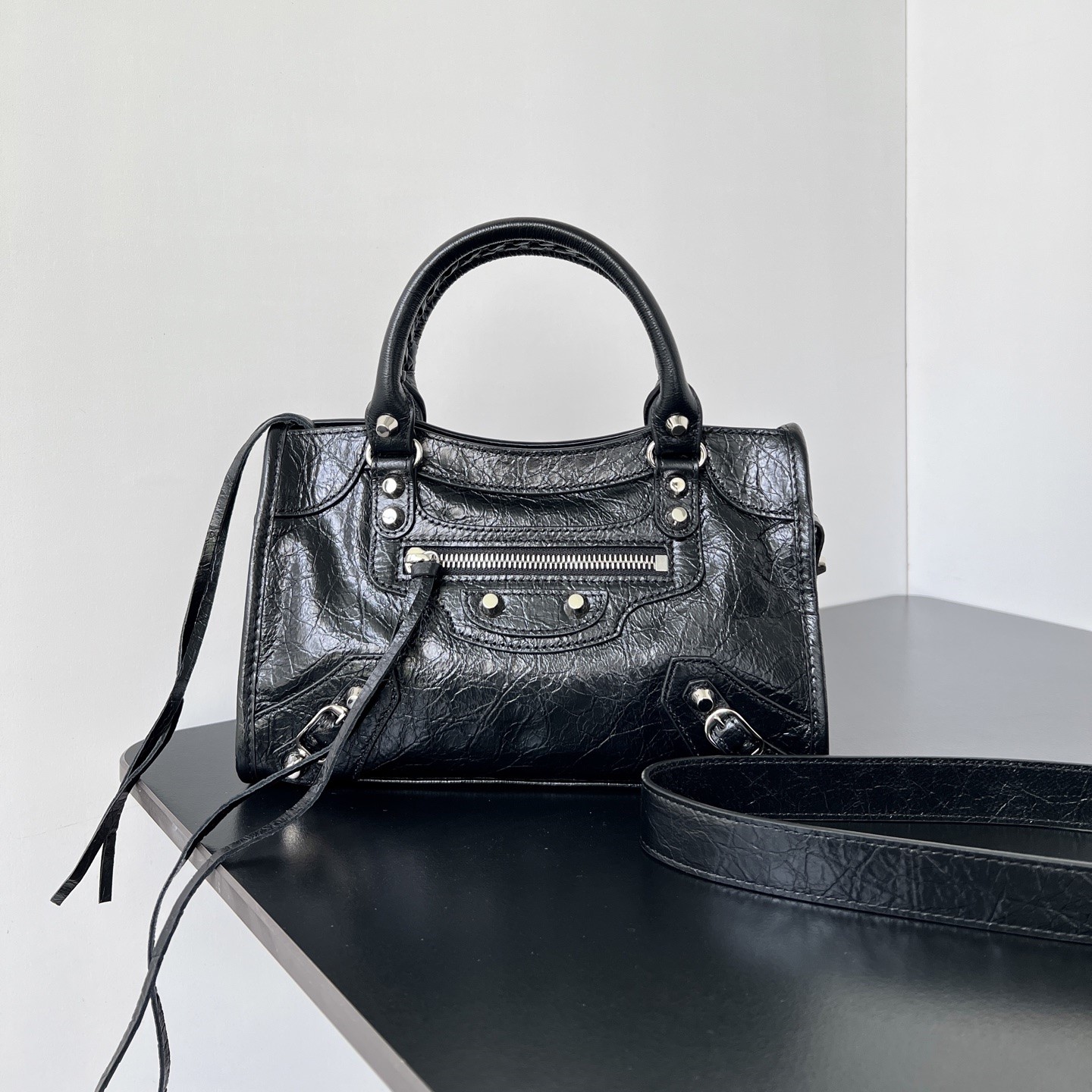 발렌시아가 르 시티백 화이트 미니 / 스몰 / 미듐