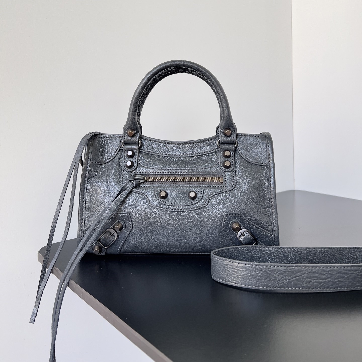 발렌시아가 르 시티백 화이트 미니 / 스몰 / 미듐